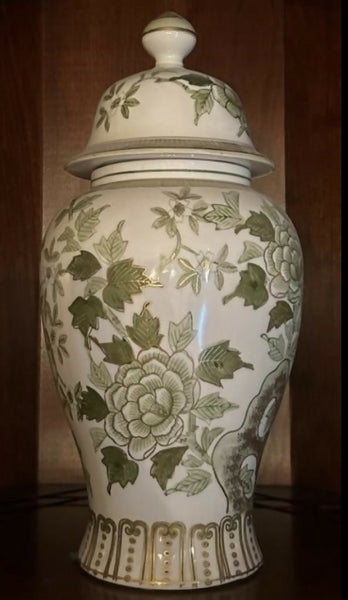 Mid-Century Marvelous! Gorgeous Ginger Jar / Chinoiserie. Divine design "Andrea by Sadek"!!